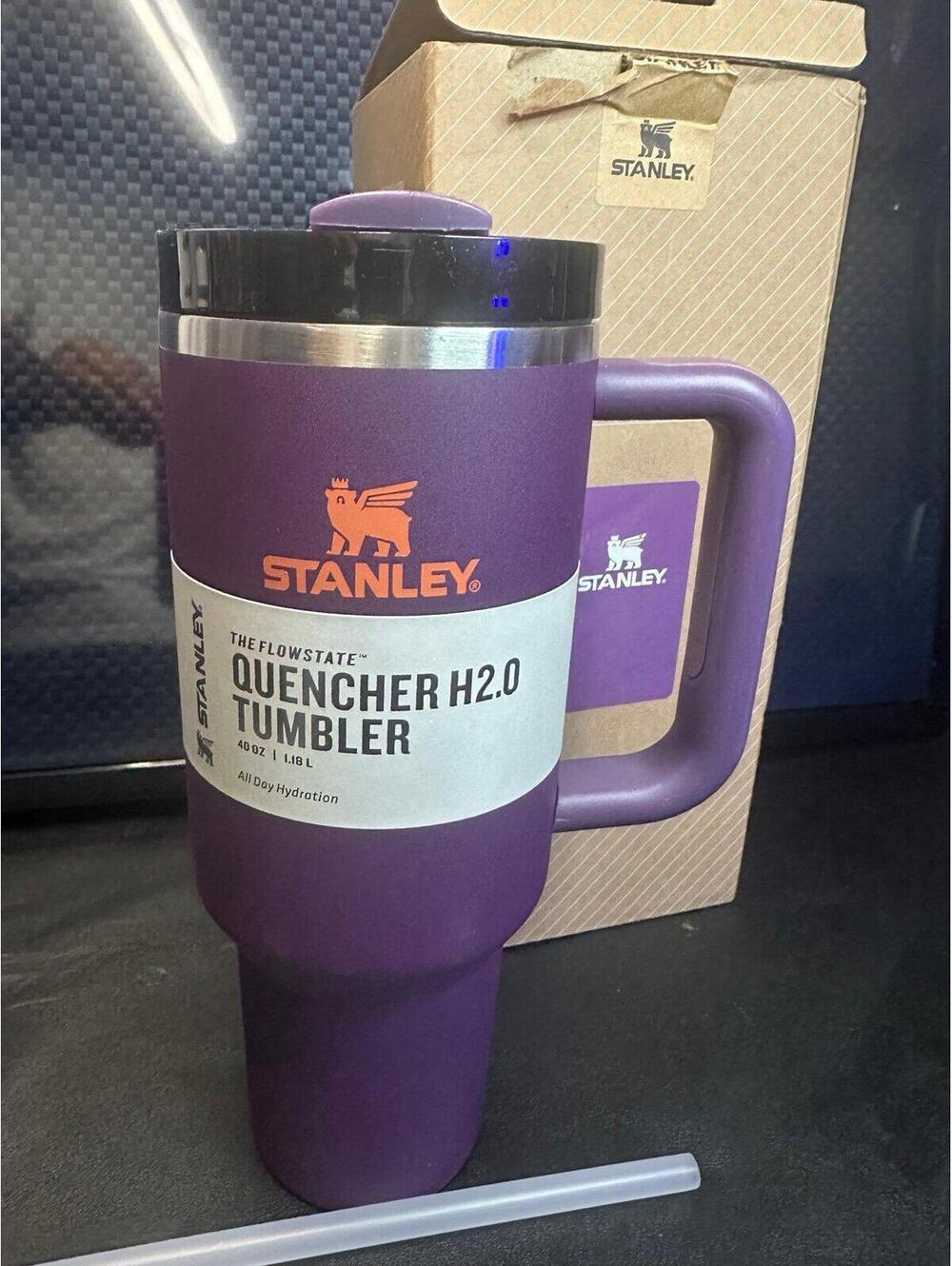 STANLEY THE QUENCHER H2.0 FLOWSTATE™ TUMBLER | 40 OZ PLUM NEW